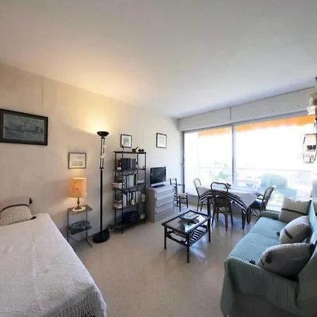 Nice Studio Beachfront *