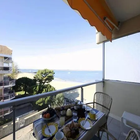 Nice Studio Beachfront *