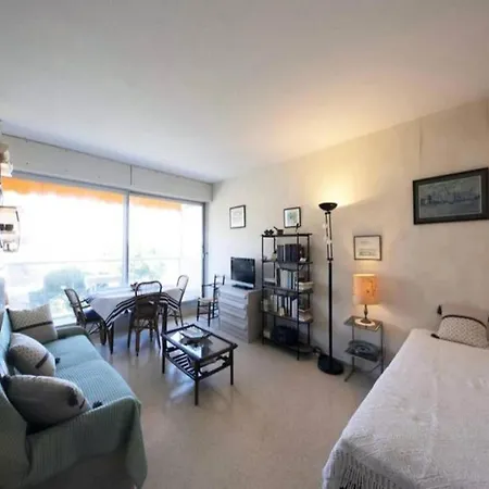 Nice Studio Beachfront 阿卡雄